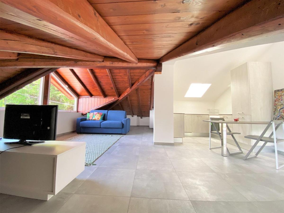 La Rondinella - Loft With Fantastic View On Lake Como Apartment Argegno Luaran gambar